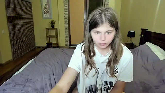 Snapshot of Lilly_Jess chatting on September 22, 2025, 6:54 pm Lilly Jess online show from September 22, 2025, 6:54 pm