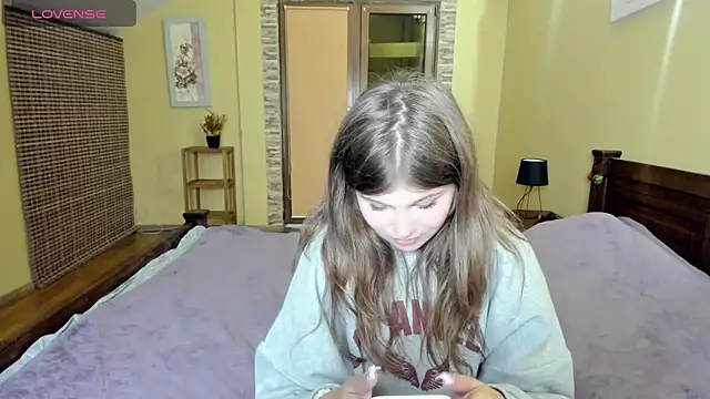 Snapshot of Lilly_Jess chatting on September 26, 2025, 5:50 pm Lilly Jess online show from September 26, 2025, 5:50 pm