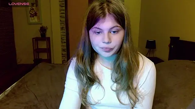 Snapshot of Lilly_Jess chatting on October 6, 2025, 6:38 pm Lilly Jess online show from October 6, 2025, 6:38 pm