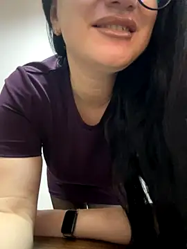 Molly-molly- online show from October 29, 2025, 5:31 am