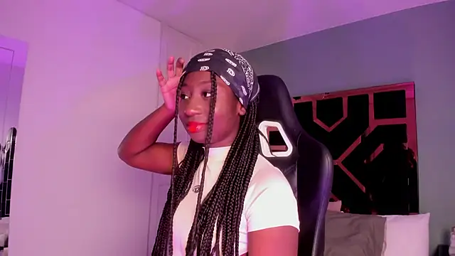 Snapshot of Madison_Monroe_ chatting on September 23, 2025, 11:35 am Madison Monroe  online show from September 23, 2025, 11:35 am