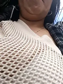 Misshot 01 online show from October 24, 2025, 6:37 pm