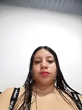 Shell Latina online show from April 18, 2026, 4:27 am