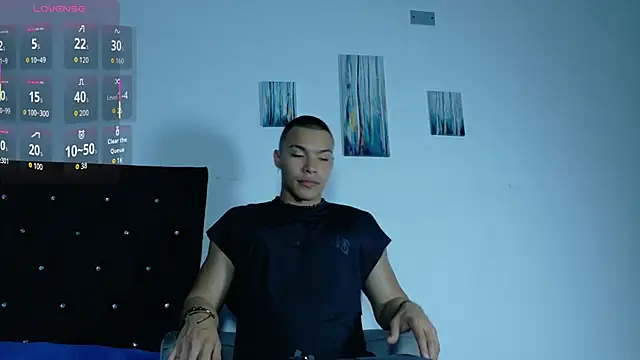 Snapshot of adriel_escalante chatting on April 24, 2026, 2:03 am adriel escalante online show from April 24, 2026, 2:03 am