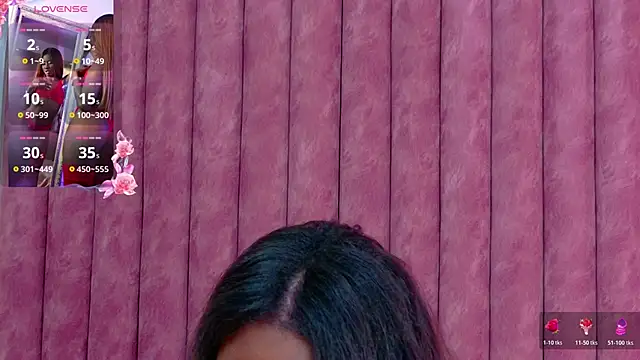 Rossie-Cameron online show from November 14, 2025, 1:32 pm