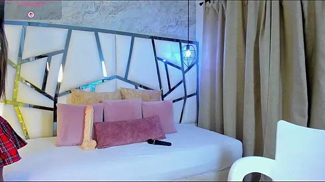 Susanna Cute online show from May 30, 2026, 2:03 pm
