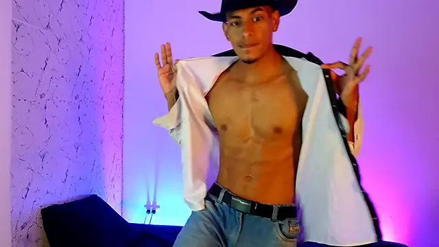 lorian vikel online show from February 17, 2026, 10:05 pm