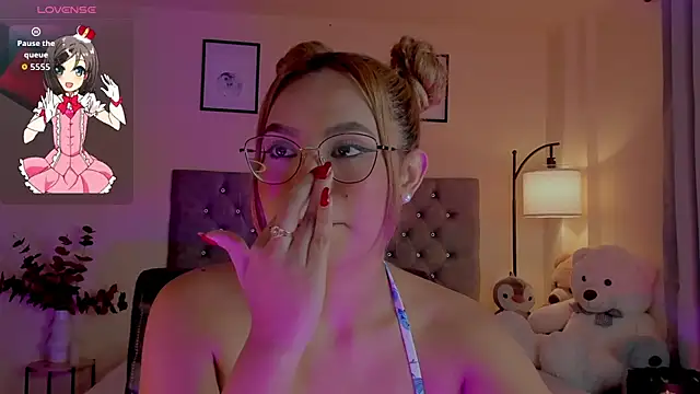 Snapshot of OxanaFedorova1- chatting on February 3, 2026, 2:53 am OxanaFedorova1- online show from February 3, 2026, 2:53 am