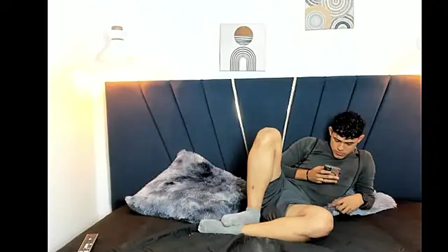 Snapshot of ryan_cum23 chatting on September 12, 2025, 11:48 pm ryan cum23 online show from September 12, 2025, 11:48 pm