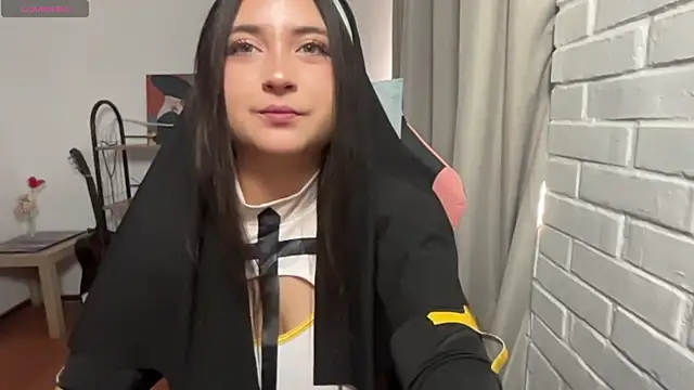 valentinauwu online show from April 3, 2026, 9:24 pm