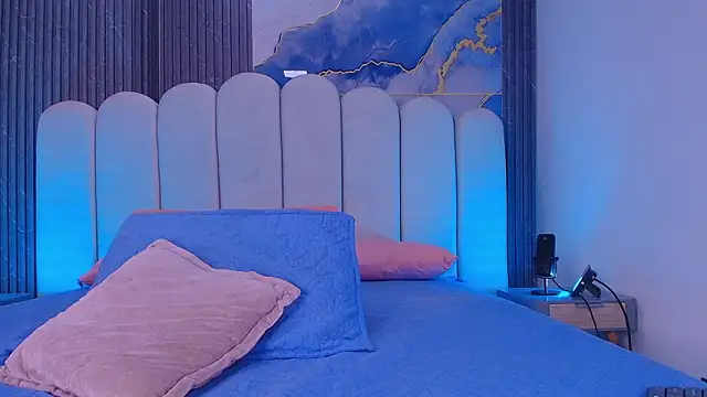 abbyrouss  online show from March 15, 2026, 3:12 am