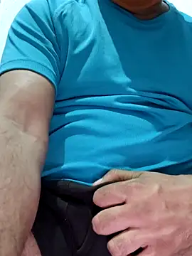 Famit025 online show from March 20, 2026, 9:36 am