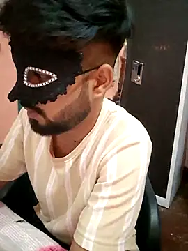 Snapshot of soniriyaa010101 chatting on March 12, 2026, 8:37 pm soniriyaa010101 online show from March 12, 2026, 8:37 pm