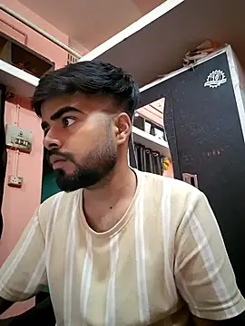 Snapshot of soniriyaa010101 chatting on April 5, 2026, 9:45 pm soniriyaa010101 online show from April 5, 2026, 9:45 pm