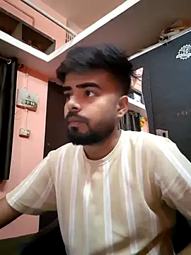 Snapshot of soniriyaa010101 chatting on April 7, 2026, 8:48 am soniriyaa010101 online show from April 7, 2026, 8:48 am