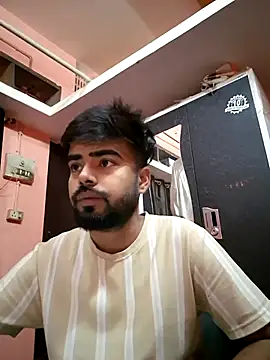 Snapshot of soniriyaa010101 chatting on April 13, 2026, 7:58 am soniriyaa010101 online show from April 13, 2026, 7:58 am