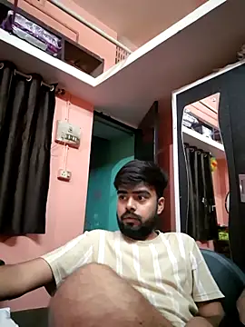 soniriyaa010101 online show from May 9, 2026, 7:41 pm