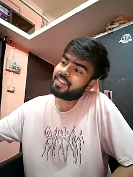 soniriyaa010101 online show from May 10, 2026, 7:52 pm
