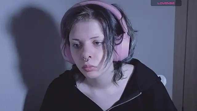 Snapshot of Alice_Zev chatting on June 29, 2026, 11:38 pm Alice Zev online show from June 29, 2026, 11:38 pm