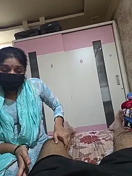 Snapshot of shobha_lover02 chatting on November 8, 2025, 12:27 pm shobha lover02 online show from November 8, 2025, 12:27 pm