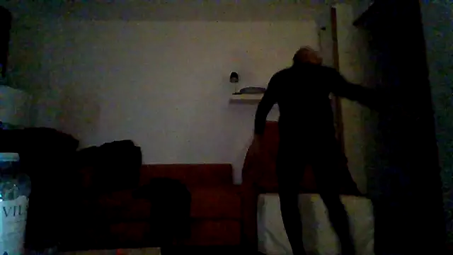 Snapshot of AntonioNice_iml chatting on October 30, 2025, 5:20 am AntonioNice iml online show from October 30, 2025, 5:20 am