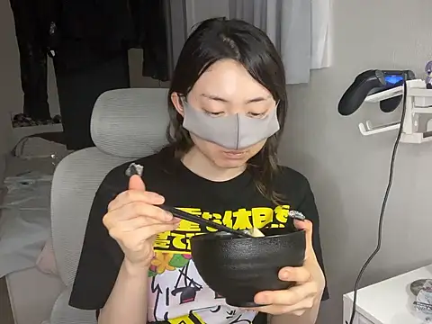 Snapshot of naginagisan chatting on July 19, 2026, 11:14 am naginagisan online show from July 19, 2026, 11:14 am