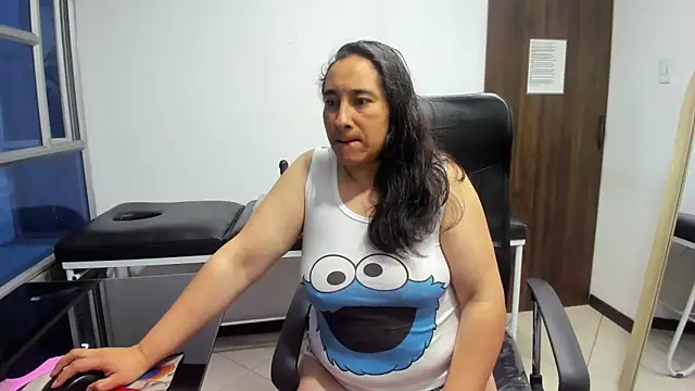 Snapshot of LeilaSmith_ chatting on March 5, 2026, 11:06 am LeilaSmith online show from March 5, 2026, 11:06 am