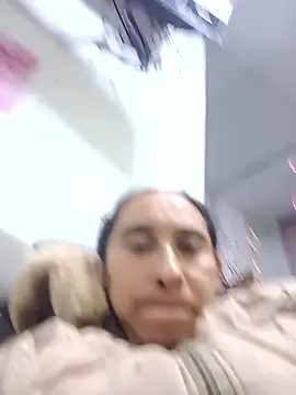 Snapshot of LeilaSmith_ chatting on March 27, 2026, 11:32 am LeilaSmith online show from March 27, 2026, 11:32 am