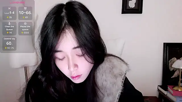 Wfrost0707 online show from December 23, 2025, 8:23 am