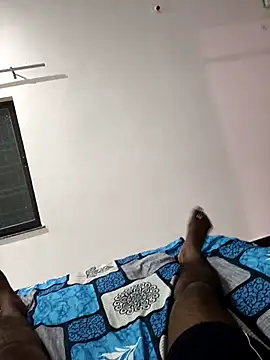 Snapshot of Chanderi19 chatting on September 21, 2025, 3:57 pm Chanderi19 online show from September 21, 2025, 3:57 pm