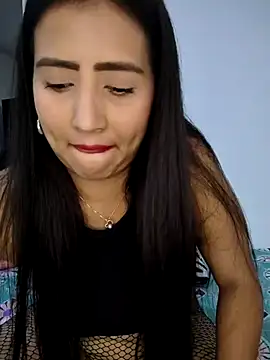 ellafrost-1 online show from September 18, 2025, 3:47 pm