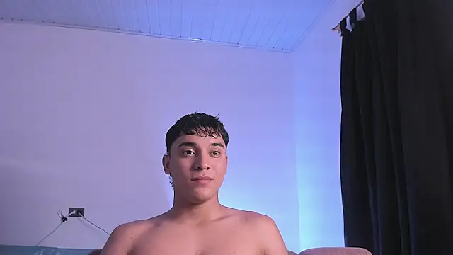 Snapshot of Austin_Cardieff_ chatting on October 25, 2025, 2:41 am Austin Cardieff  online show from October 25, 2025, 2:41 am