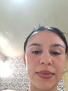 Snapshot of Daniela-rosee chatting on June 3, 2026, 8:25 pm Daniela-rosee online show from June 3, 2026, 8:25 pm