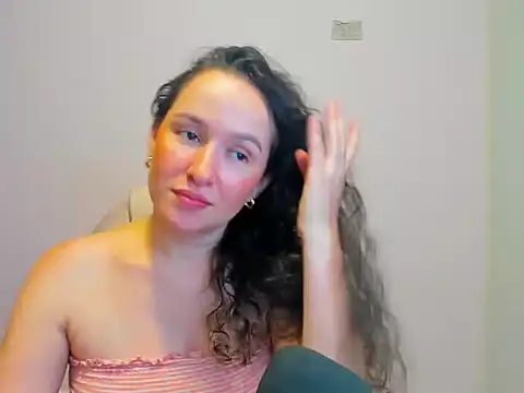 Snapshot of butterflyfree1 chatting on September 30, 2025, 11:43 pm butterflyfree1 online show from September 30, 2025, 11:43 pm