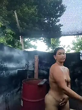 Snapshot of _gaviota_ chatting on October 13, 2025, 10:32 pm gaviota online show from October 13, 2025, 10:32 pm