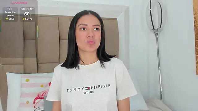 Skylerwhite02 online show from January 6, 2026, 7:50 pm