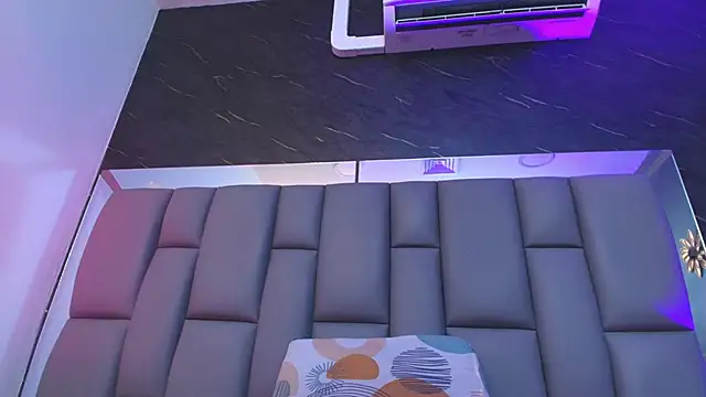 kissme luna online show from October 11, 2025, 7:34 pm