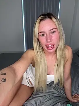 Snapshot of SexySaraxxoo chatting on March 15, 2026, 11:49 am SexySaraxxoo online show from March 15, 2026, 11:49 am