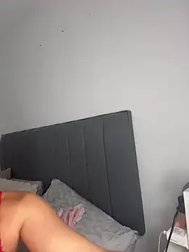 SexySaraxxoo online show from July 10, 2026, 10:45 pm