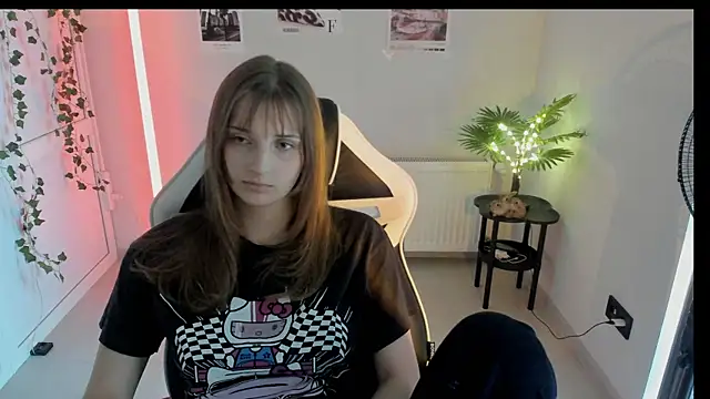 Snapshot of NeyliDream chatting on July 10, 2026, 3:25 pm NeyliDream online show from July 10, 2026, 3:25 pm