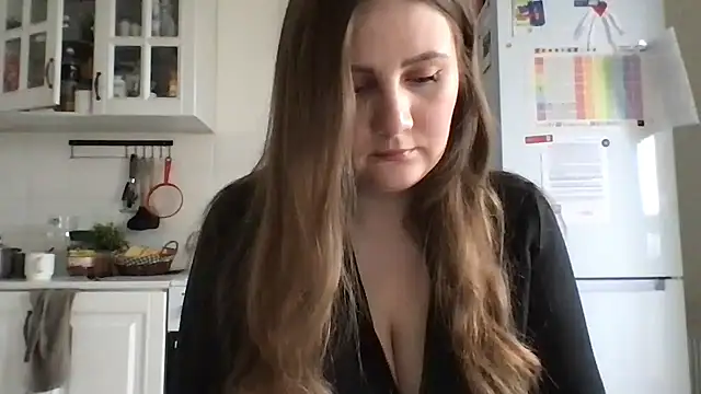Noviira online show from July 7, 2026, 3:09 am