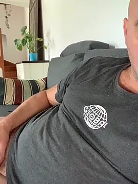 Marronglace1 online show from November 21, 2025, 8:13 am