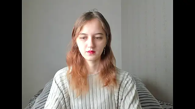 Snapshot of dreamy_pollyyy chatting on February 2, 2026, 4:22 am dreamy pollyyy online show from February 2, 2026, 4:22 am