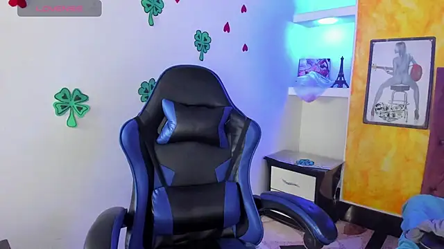 susan mooree online show from March 25, 2026, 9:21 pm