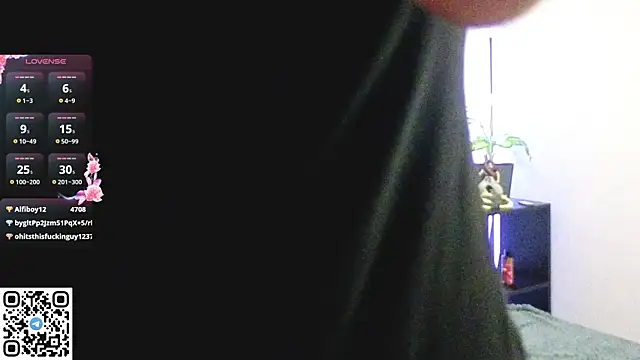 Snapshot of sunsh11ne chatting on October 6, 2025, 8:17 pm sunsh11ne online show from October 6, 2025, 8:17 pm