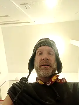 Mrdano0000 online show from December 22, 2025, 1:24 am