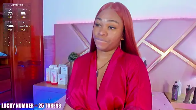 Snapshot of SophieSinclair chatting on February 9, 2026, 12:42 pm SophieSinclair online show from February 9, 2026, 12:42 pm