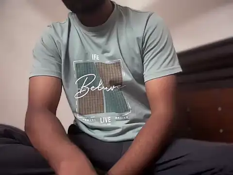 Snapshot of bossyjuicy chatting on March 20, 2026, 7:41 pm bossyjuicy online show from March 20, 2026, 7:41 pm