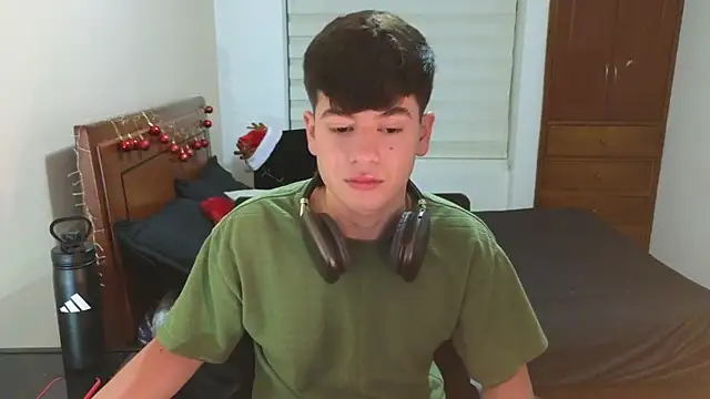 tightncuteass online show from November 24, 2025, 12:43 am