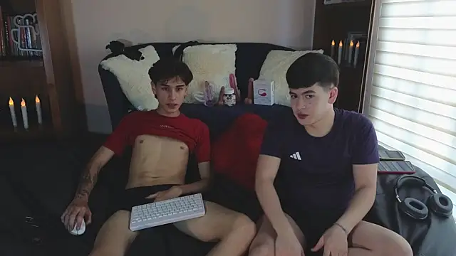 tightncuteass online show from December 5, 2025, 3:09 pm